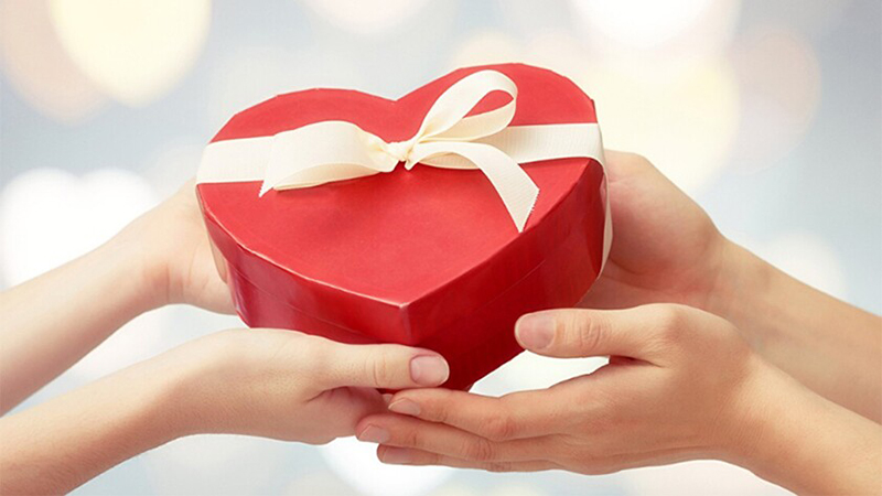 Bất kỳ ai cũng đều thích nhận quà từ người khác và quà tặng từ người yêu lại càng trở nên đặc biệt và ý nghĩa hơn nhiều